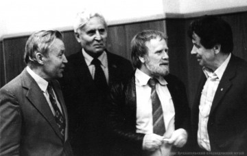 С. Залыгин, А. Калинин, В. Белов, Ф. Абрамов на 7 съезде писателей 
