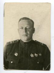 В.М. Оленин. 1943