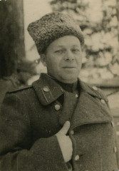 В.М. Оленин, 1944