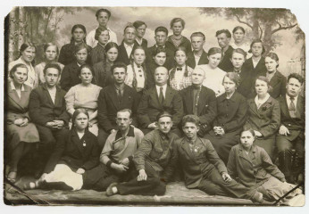 Выпускники Кирилловской средней школы. 10А класс. 16.06.1941